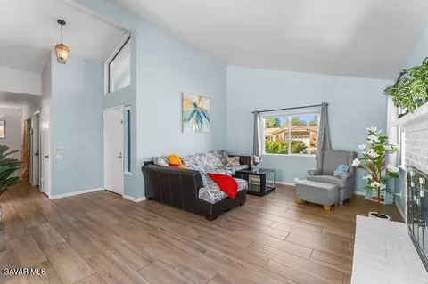 Living - 44246 Ruthron Ave, Lancaster, CA 93536 photo 1 of 2
