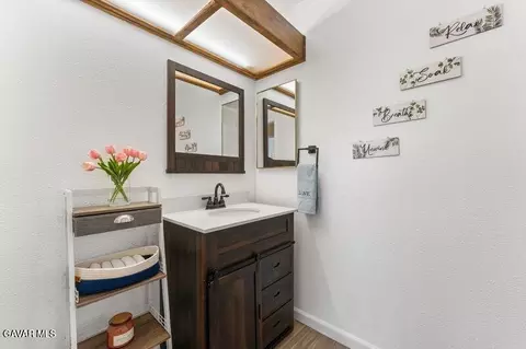 Bath - 44246 Ruthron Ave, Lancaster, CA 93536 photo 2 of 5