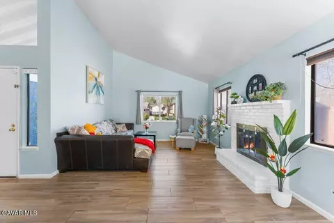 Living - 44246 Ruthron Ave, Lancaster, CA 93536 photo 2 of 2