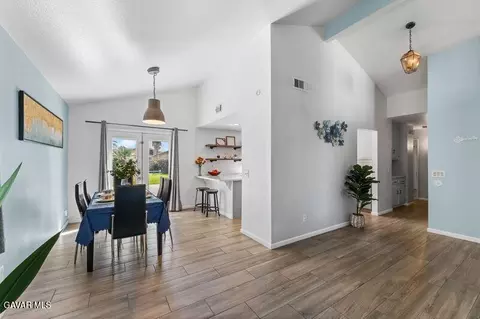 Entry Way - 44246 Ruthron Ave, Lancaster, CA 93536 photo 1 of 1