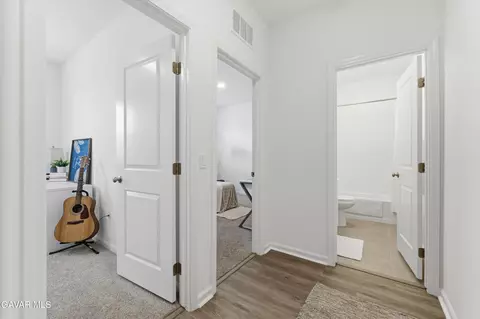 Entry Way - 219 Artina Ct, Tehachapi, CA 93561 photo 7 of 9