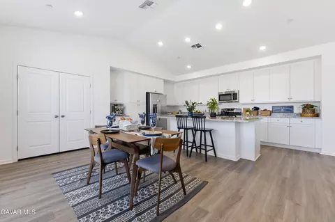 Dining - 219 Artina Ct, Tehachapi, CA 93561 photo 1 of 4