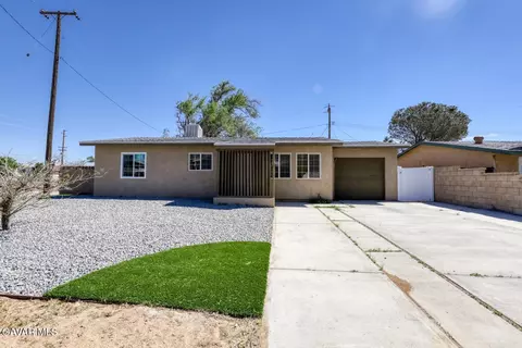 Exterior - 15972 Rexroth Dr, Mojave, CA 93501 photo 2 of 9