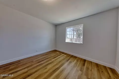 Bedroom - 15972 Rexroth Dr, Mojave, CA 93501 photo 5 of 6