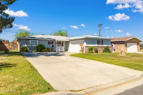 43729 Heaton Ave, Lancaster, CA 93534