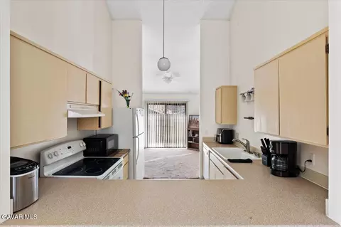 Kitchen - 2 Village Ln, Tehachapi, CA 93561 photo 3 of 3