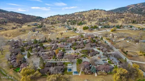 View/Area - 2 Village Ln, Tehachapi, CA 93561 photo 2 of 5