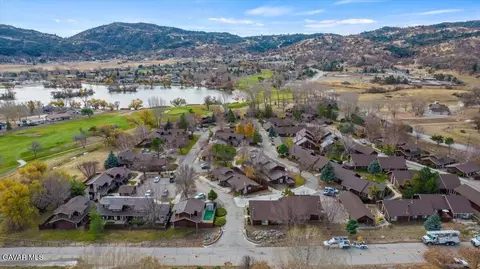 View/Area - 2 Village Ln, Tehachapi, CA 93561 photo 1 of 5