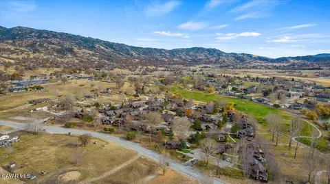 View/Area - 2 Village Ln, Tehachapi, CA 93561 photo 4 of 5