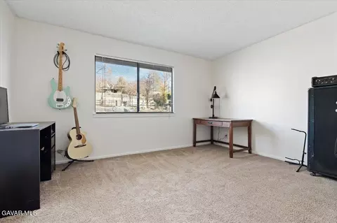 Bedroom - 2 Village Ln, Tehachapi, CA 93561 photo 4 of 4
