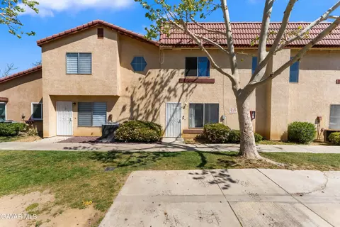 1750 Avenue Q14 E #10, Palmdale, CA 93550