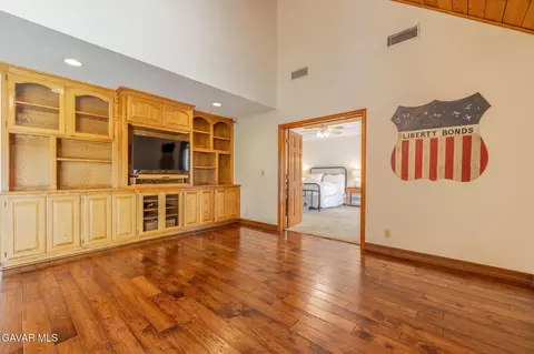 Other - 41605 Crispi Ln, Lancaster, CA 93536 photo 6 of 10