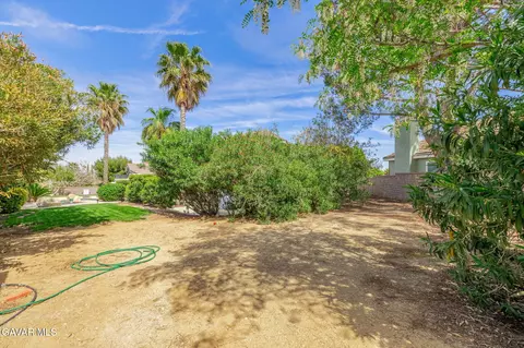 Exterior - 41605 Crispi Ln, Lancaster, CA 93536 photo 12 of 14
