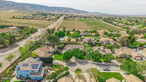 View/Area - 41605 Crispi Ln, Lancaster, CA 93536 photo 1 of 14