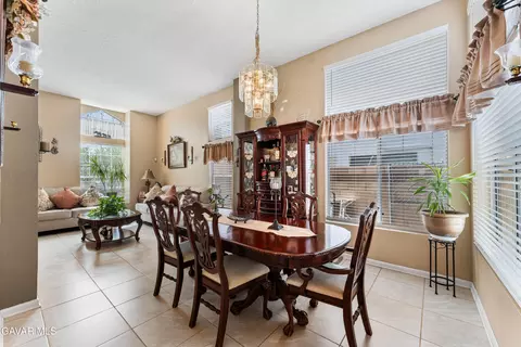 729 Whitlatch Dr, Lancaster, CA 93535 photo 9