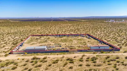 1 Lone Butte Rd, Mojave, CA 93501 photo 3