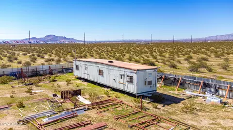 1 Lone Butte Rd, Mojave, CA 93501 photo 8