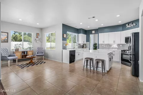 7337 Ridge View Dr, Lancaster, CA 93536 photo 14