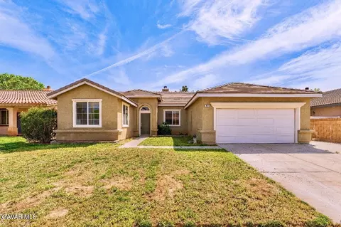 6304 Starview Dr, Lancaster, CA 93536