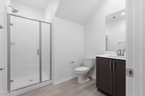 43869 Hampton St, Lancaster, CA 93536 photo 5