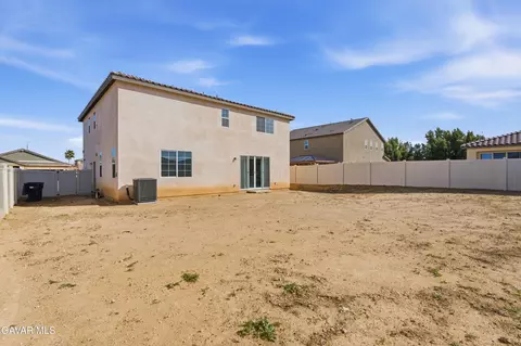 43869 Hampton St, Lancaster, CA 93536 photo 20