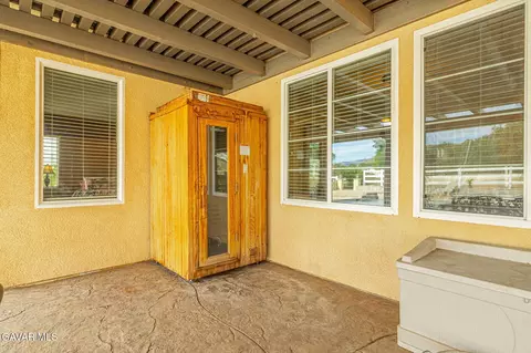 Exterior - 33442 Desert Rd, Acton, CA 93510 photo 10 of 17
