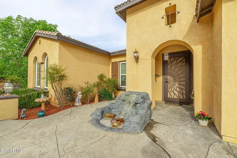 Exterior - 33442 Desert Rd, Acton, CA 93510 photo 5 of 17