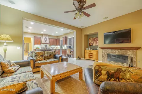Living - 33442 Desert Rd, Acton, CA 93510 photo 3 of 4