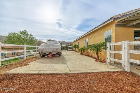 Exterior - 33442 Desert Rd, Acton, CA 93510 photo 6 of 17