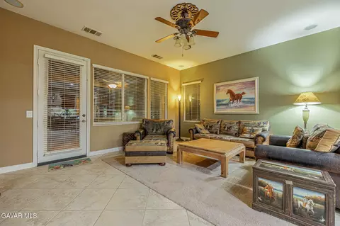 Living - 33442 Desert Rd, Acton, CA 93510 photo 2 of 4