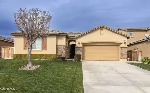 3363 Leopard Ct, Rosamond, CA 93560