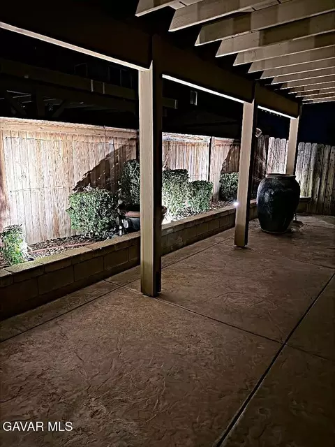 Exterior - 3363 Leopard Ct, Rosamond, CA 93560 photo 6 of 7