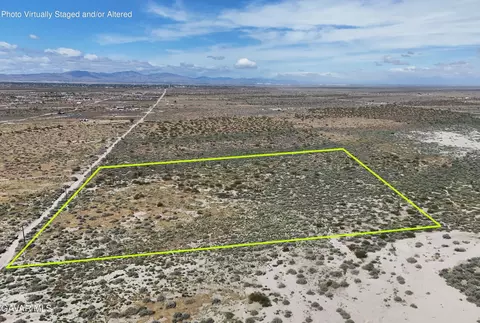 E Avenue R, Palmdale, CA 93591 photo 7