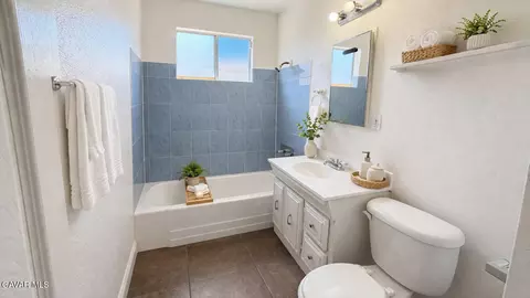 Bath - 44104 Carolside Ave, Lancaster, CA 93535 photo 1 of 1