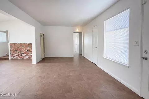 Living - 44104 Carolside Ave, Lancaster, CA 93535 photo 2 of 2
