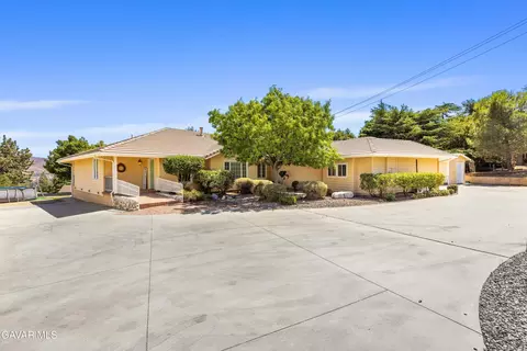 40208 98th St W, Leona Valley, CA 93551