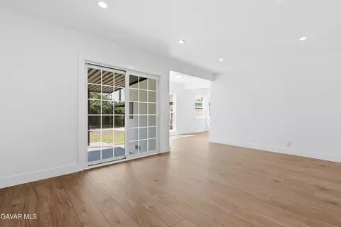 Living - 9841 Stanwin Ave, Arleta, CA 91331 photo 3 of 4