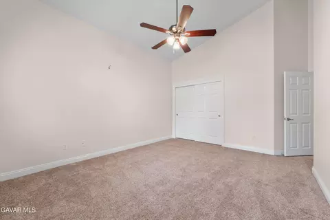Bedroom - 17841 Hambletonian Dr, Tehachapi, CA 93561 photo 2 of 3