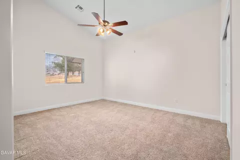 Bedroom - 17841 Hambletonian Dr, Tehachapi, CA 93561 photo 3 of 3