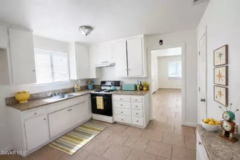 Other - 44226 2nd St, Lancaster, CA 93535 photo 1 of 8