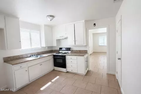 Other - 44226 2nd St, Lancaster, CA 93535 photo 2 of 8