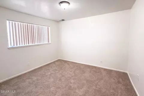 Bedroom - 44226 2nd St, Lancaster, CA 93535 photo 6 of 6