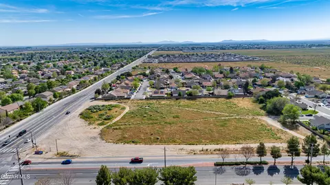 20 Th East And Avenue K St, Lancaster, CA 93535 photo 2