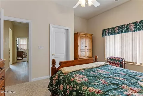Bedroom - 26450 Cumberland Rd, Tehachapi, CA 93561 photo 4 of 7