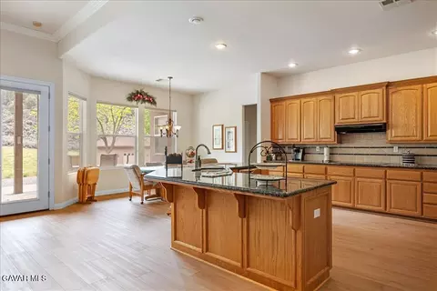 Kitchen - 26450 Cumberland Rd, Tehachapi, CA 93561 photo 1 of 5