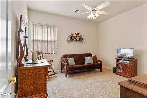 Bedroom - 26450 Cumberland Rd, Tehachapi, CA 93561 photo 1 of 7