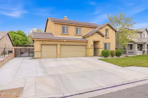 44663 Ruthron Ave, Lancaster, CA 93536 photo 2