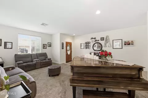 44663 Ruthron Ave, Lancaster, CA 93536 photo 7