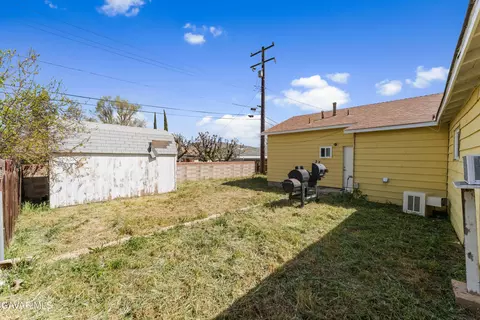 107 Brentwood Dr, Tehachapi, CA 93561 photo 25