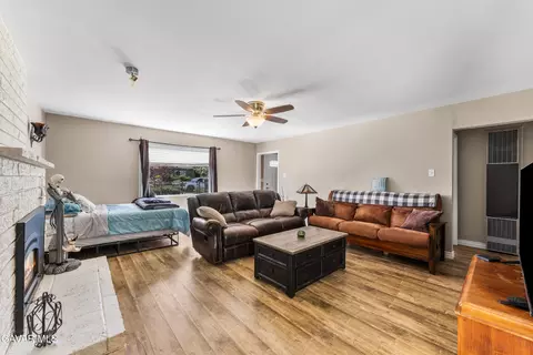 107 Brentwood Dr, Tehachapi, CA 93561 photo 7